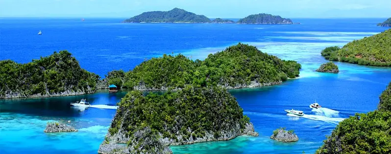 Cerita Tempat Wisata Raja Ampat Dalam Bahasa Inggris